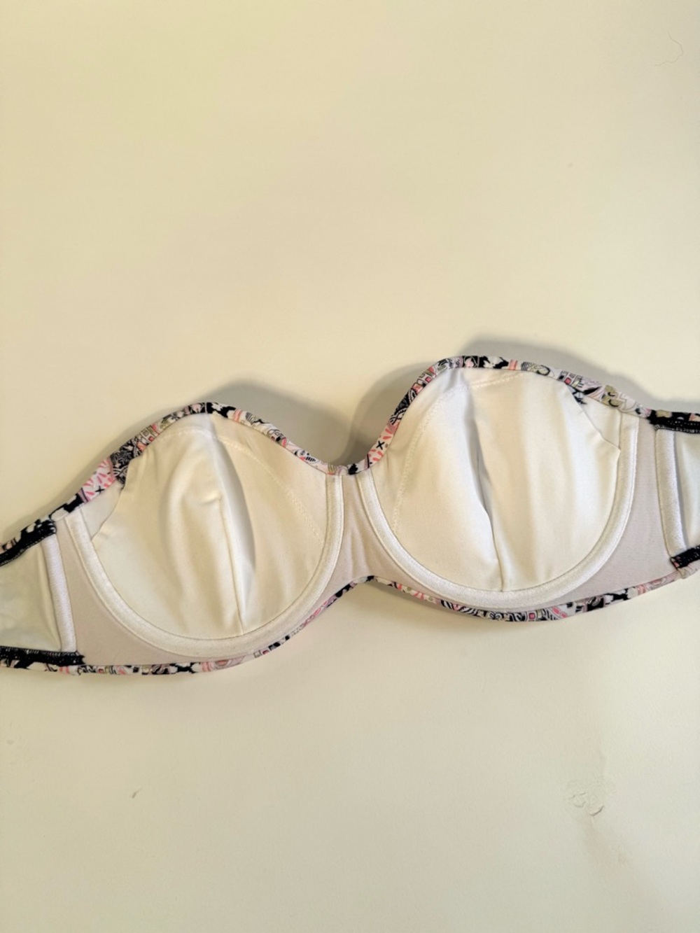 Victoria's Secret The Knockout Bandeau Bikini Top 34D Paisley Gold Bohemian - Picture 7 of 10